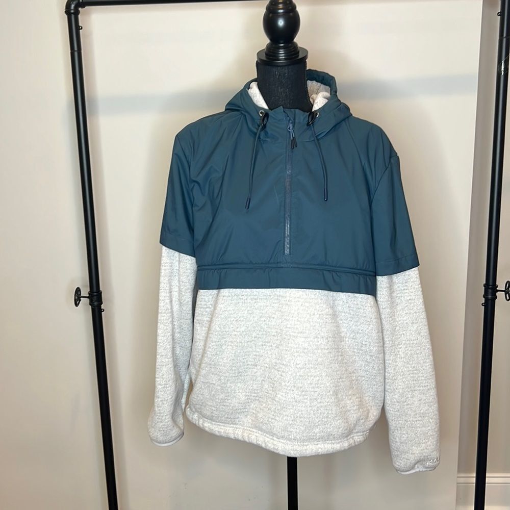 Prana pullover. Size L